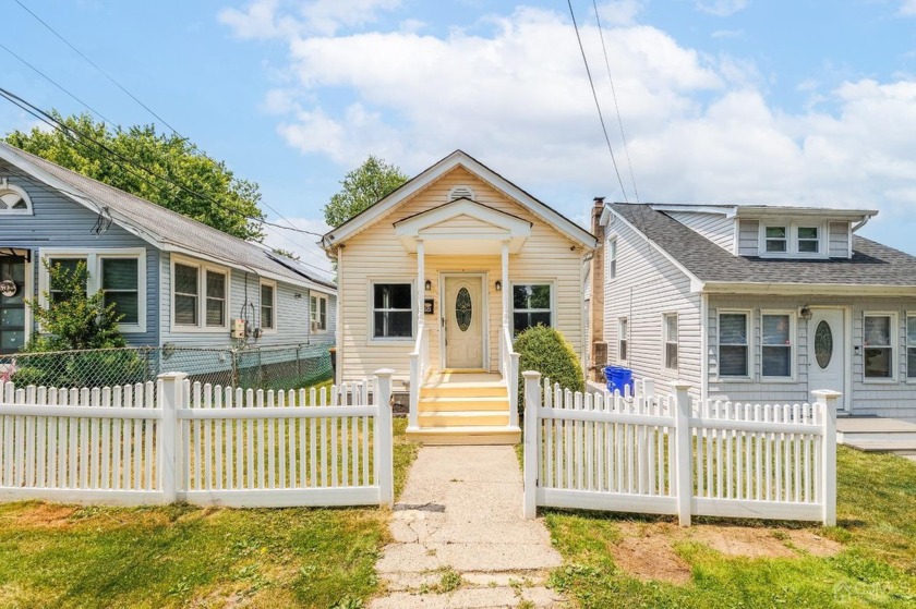 Wow!! Come see this cute Rancher located in the most Desireable - Beach Home for sale in Old Bridge, New Jersey on Beachhouse.com