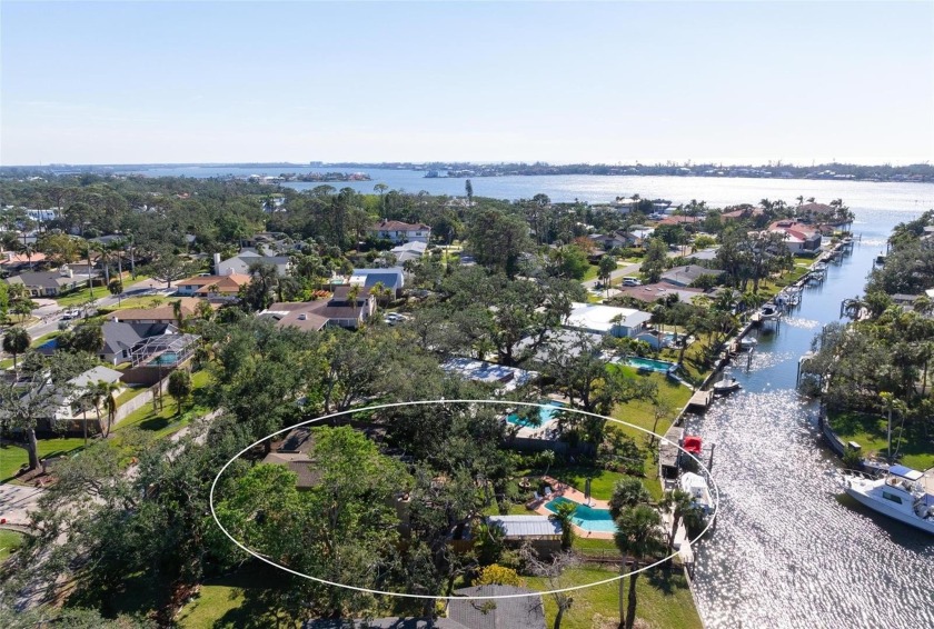 PRICE REDUCTION!!! Spectacular waterfront property nestled W of - Beach Home for sale in Sarasota, Florida on Beachhouse.com