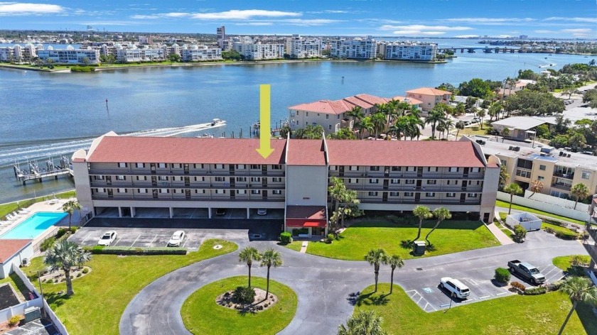 What A View!  This 4th floor (top floor), 2 bedroom, 2 bathroom - Beach Condo for sale in St. Petersburg, Florida on Beachhouse.com