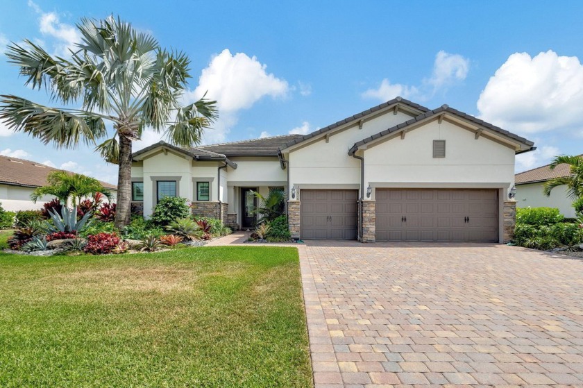 Step Into Luxury Florida Living In This Exquisite Waterfront - Beach Home for sale in Palm Beach Gardens, Florida on Beachhouse.com