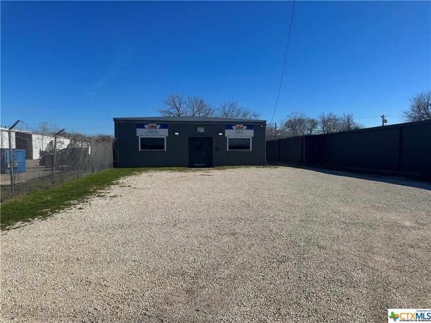 Great location right off busy Highway 35 at the intersection of - Beach Commercial for sale in Port Lavaca, Texas on Beachhouse.com