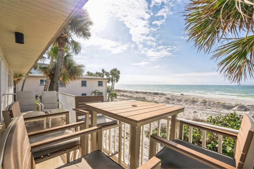 MILLION DOLLAR VIEW - Welcome to your second-floor condo - Beach Condo for sale in Longboat Key, Florida on Beachhouse.com