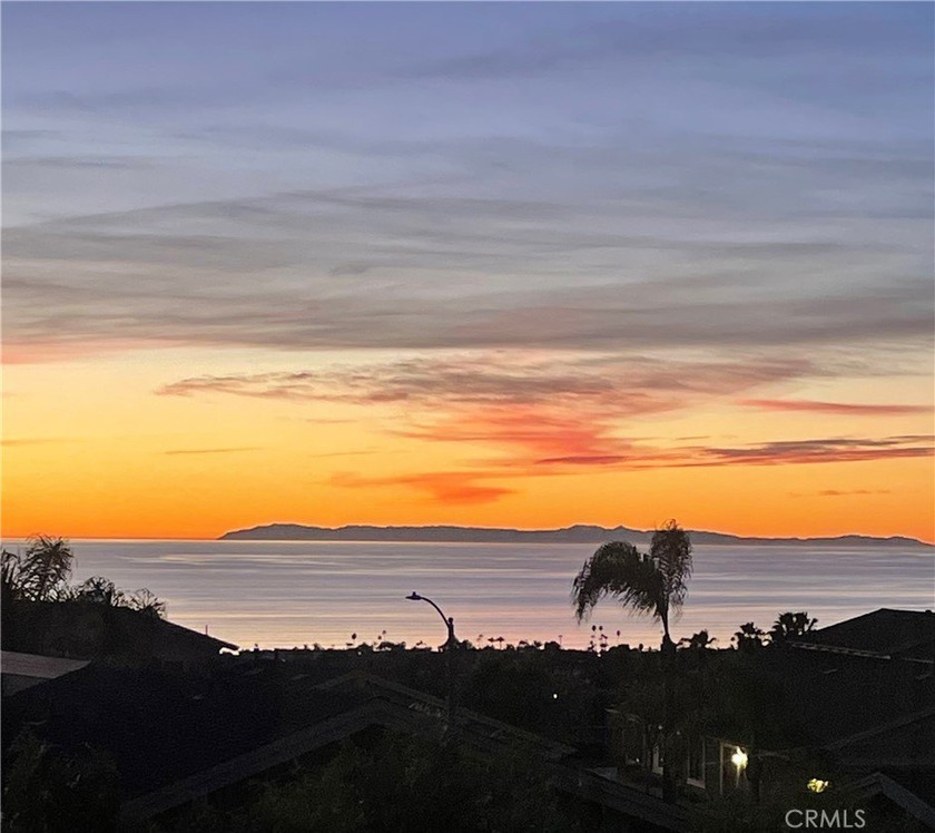 Welcome to your dream coastal retreat, where sweeping ocean - Beach Home for sale in San Clemente, California on Beachhouse.com