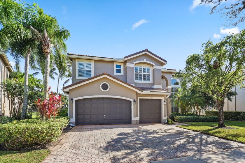 Welcome to this beautifully renovated Dubonnet model situated on - Beach Home for sale in Boca Raton, Florida on Beachhouse.com