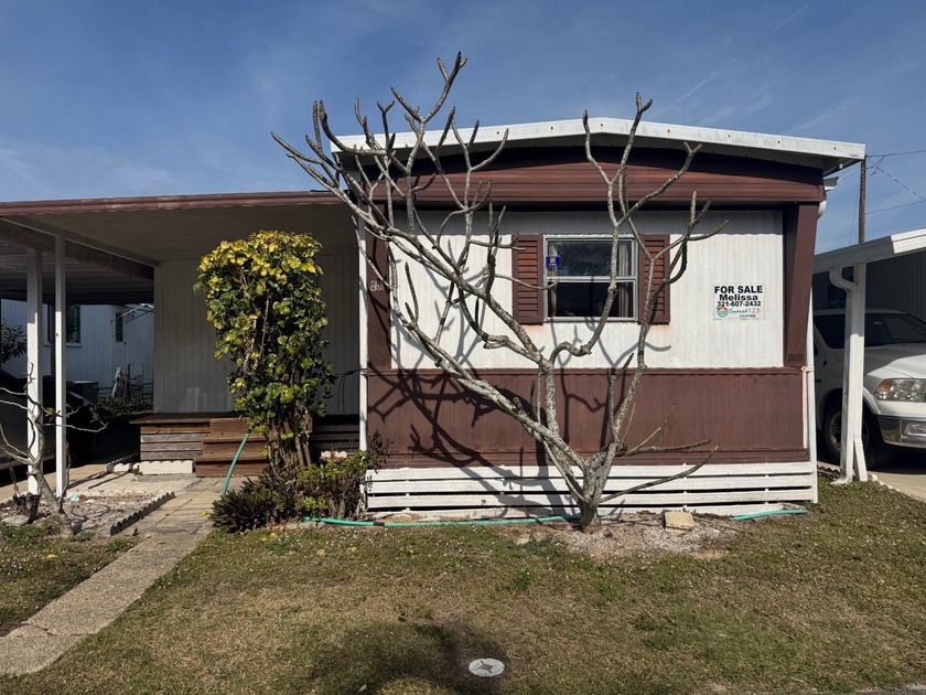 MERRITT COUNTRY - 55+ Adult Park ~ Handyman's Special ~ Ready - Beach Home for sale in Merritt Island, Florida on Beachhouse.com