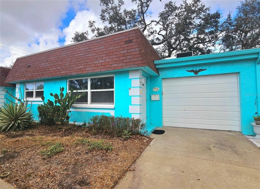 Looking for a peaceful retreat in a quiet well maintained 55+ - Beach Home for sale in Pinellas Park, Florida on Beachhouse.com