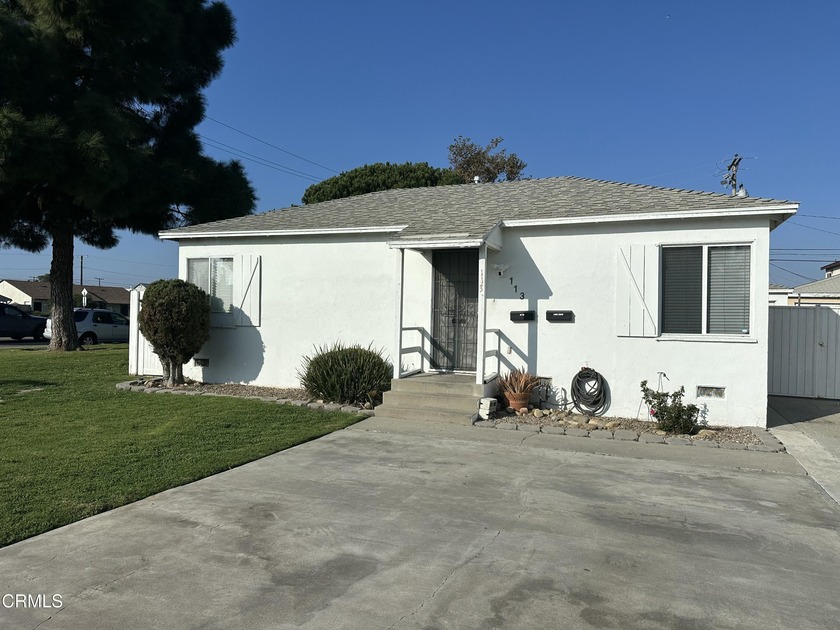 This property offers two separate residences on one lot, making - Beach Home for sale in Oxnard, California on Beachhouse.com