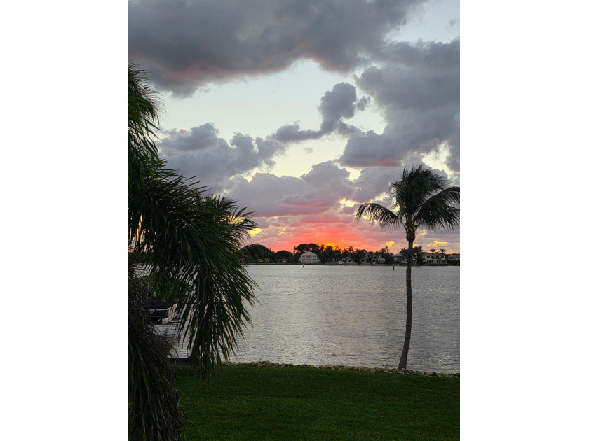 Gated community directly on the Intercoastal Waterway in - Beach Townhome/Townhouse for sale in Hypoluxo, Florida on Beachhouse.com