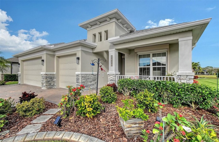 Enjoy the ultimate Florida lifestyle and captivating resort - Beach Home for sale in Bradenton, Florida on Beachhouse.com