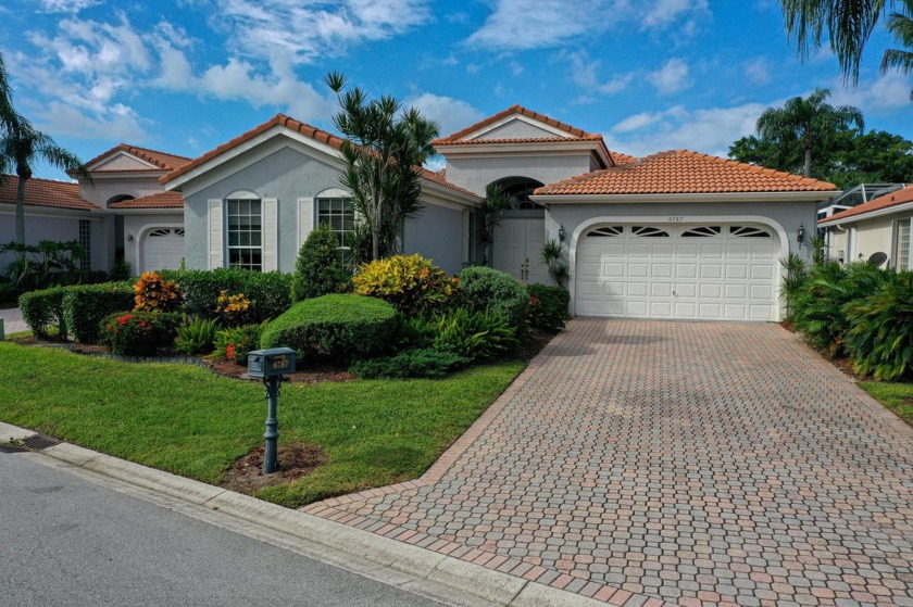 INCREDIBLY WELL LOCATED IN BOCA RATON, THIS BEAUTIFUL 4 BEDROOMS - Beach Home for sale in Boca Raton, Florida on Beachhouse.com