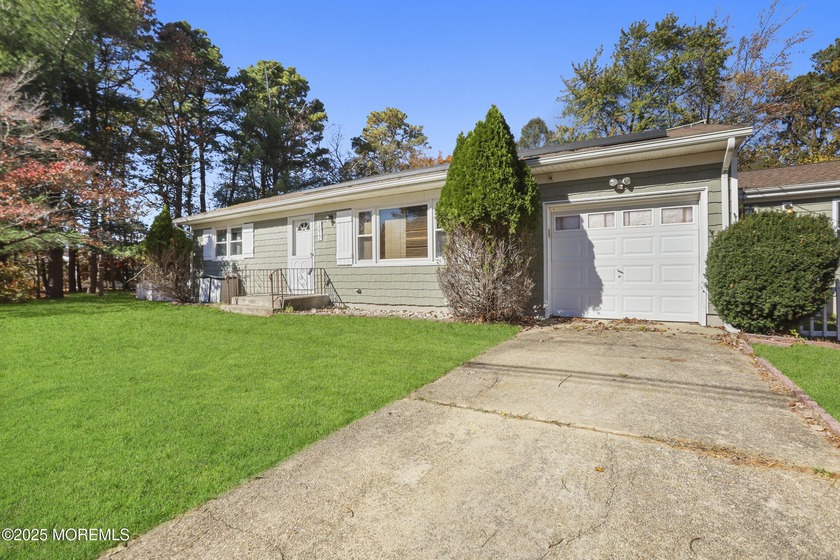 Beautifully Updated Mother/Daughter Ranch in Sought-After Pine - Beach Home for sale in Toms River, New Jersey on Beachhouse.com