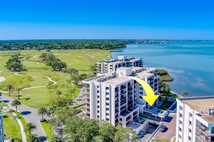 Open the video and 3D presentation to watch the West Coast - Beach Condo for sale in Belleair Beach, Florida on Beachhouse.com