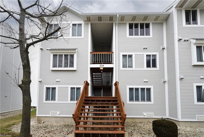 Lovely unit in sought-after Waterfront II Condos! Spectacular - Beach Condo for sale in Port Clinton, Ohio on Beachhouse.com