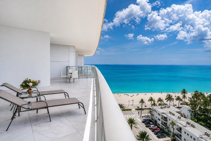Standout opportunity at Paramount Fort Lauderdale. This stunning - Beach Condo for sale in Fort Lauderdale, Florida on Beachhouse.com