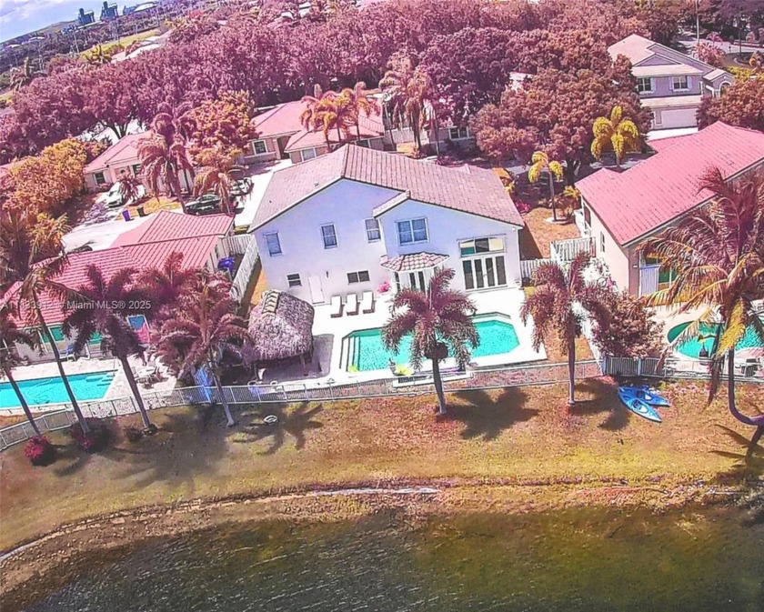 Highly Sought After Willow Model !!! With The Most Spectacular - Beach Home for sale in Hollywood, Florida on Beachhouse.com