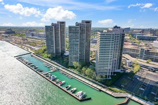 Welcome to 1001 W. Jefferson Ave #300/4C -- a premier 1-bedroom - Beach Condo for sale in Detroit, Michigan on Beachhouse.com