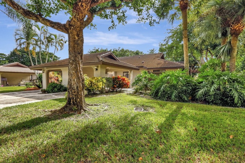 Welcome to Banyan Springs,GATED  vibrant 55+ active community! - Beach Home for sale in Boynton Beach, Florida on Beachhouse.com