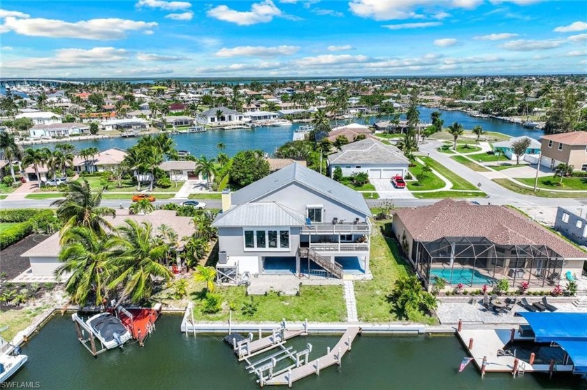 This exceptional waterfront retreat epitomizes coastal living - Beach Home for sale in Marco Island, Florida on Beachhouse.com