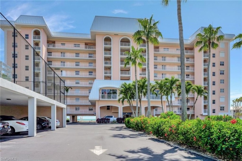 This 8th floor penthouse condominium has breathtaking views of - Beach Condo for sale in Marco Island, Florida on Beachhouse.com
