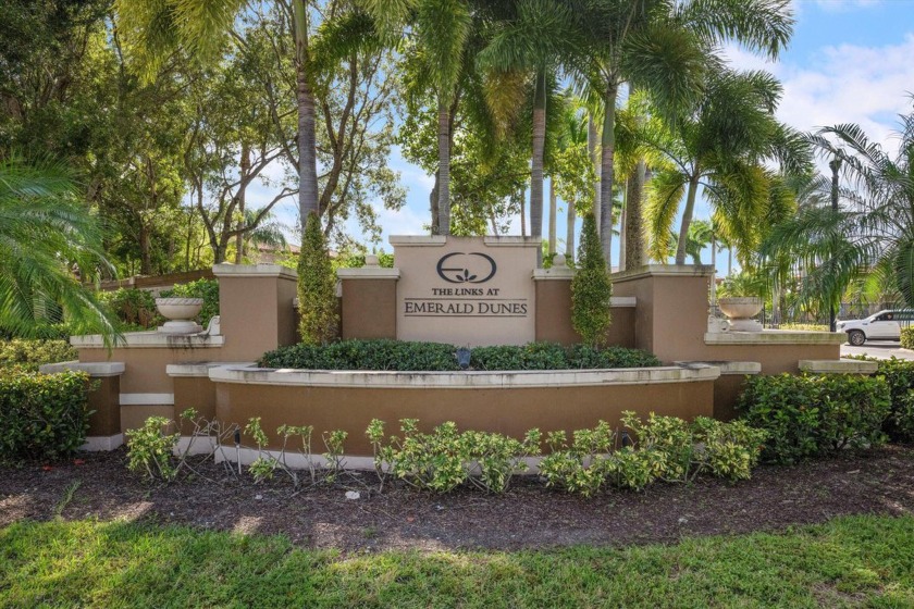 Discover this stunning 3-bed, 2.5-bath corner unit minutes from - Beach Townhome/Townhouse for sale in West Palm Beach, Florida on Beachhouse.com