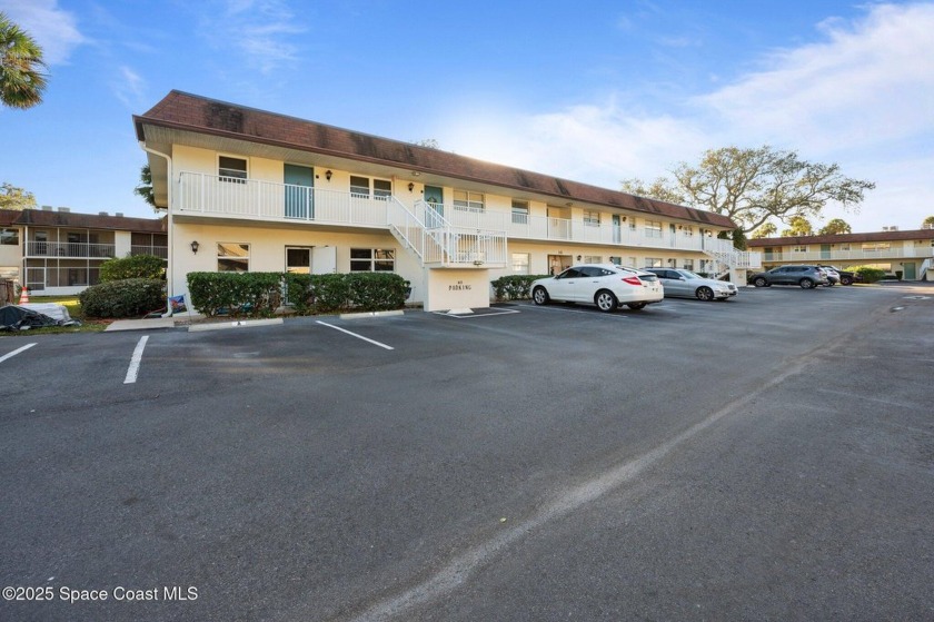 Welcome to this beautifully appointed 2 bedroom 2 bathroom condo - Beach Condo for sale in Cape Canaveral, Florida on Beachhouse.com