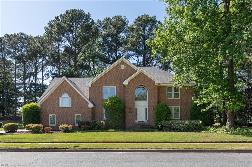 Welcome to Emerald Greens, located in the heart of Greenbrier - Beach Home for sale in Chesapeake, Virginia on Beachhouse.com