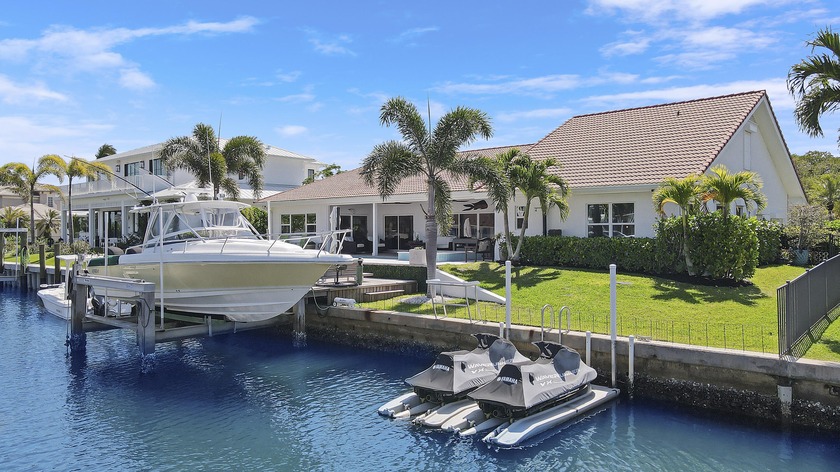 Coastal Elegance and Hometown Charm in The Soundings of Hobe - Beach Home for sale in Hobe Sound, Florida on Beachhouse.com