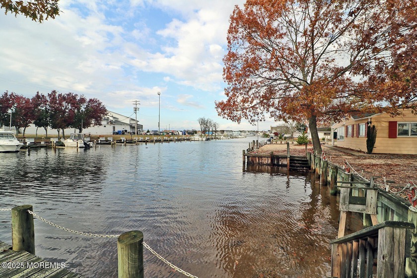 Forked River waterfront Bungalow with 200 feet of frontage - - Beach Home for sale in Forked River, New Jersey on Beachhouse.com