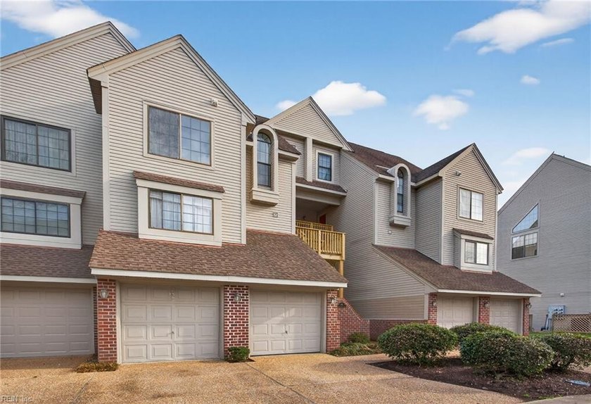 Welcome to easy living in the sought-after Kiln Creek community! - Beach Condo for sale in Newport News, Virginia on Beachhouse.com