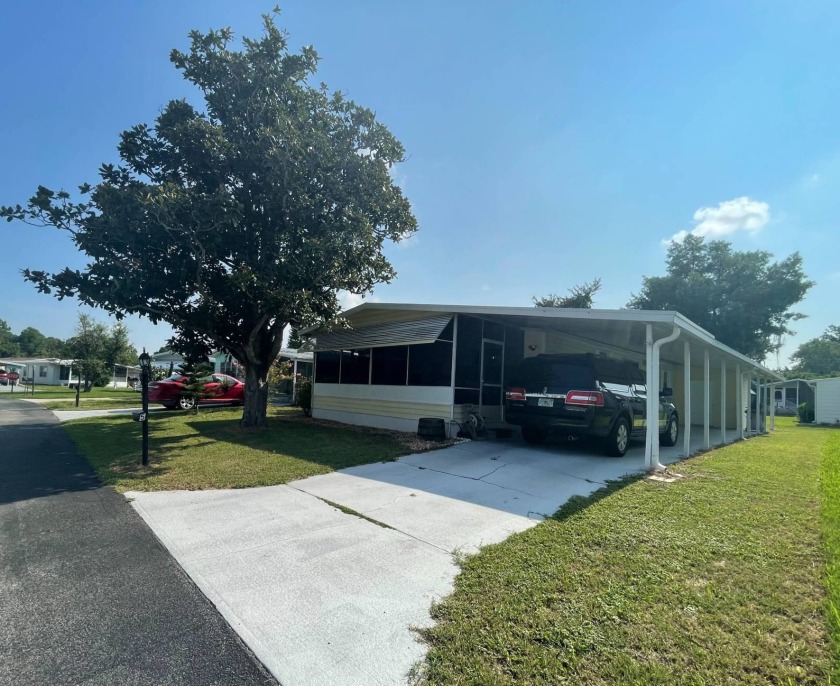 Manufactured Home on Leased Land with Lot Rent. This charming 2 - Beach Home for sale in Edgewater, Florida on Beachhouse.com