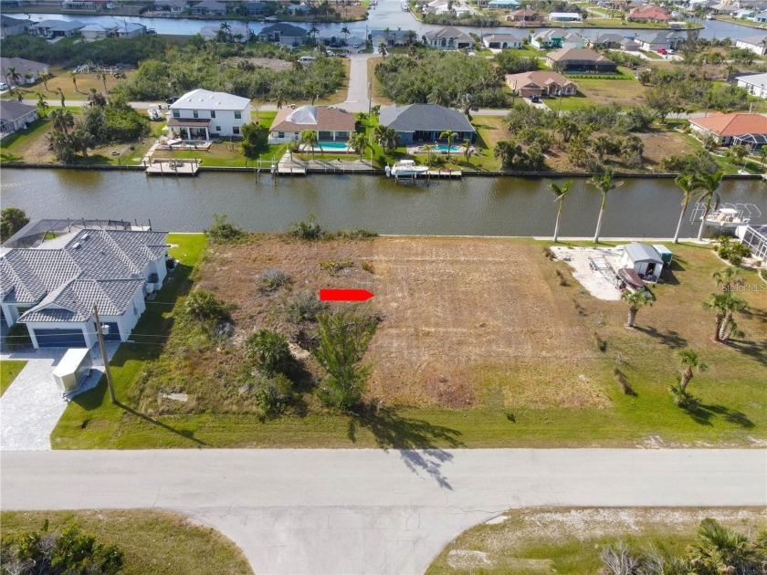 Potential Double lot on the Aqua Waterway in the desirable area - Beach Lot for sale in Port Charlotte, Florida on Beachhouse.com