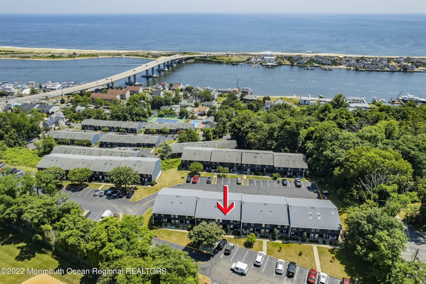 Owners have beautifully maintained this 2 bedroom Twin Lights - Beach Condo for sale in Highlands, New Jersey on Beachhouse.com