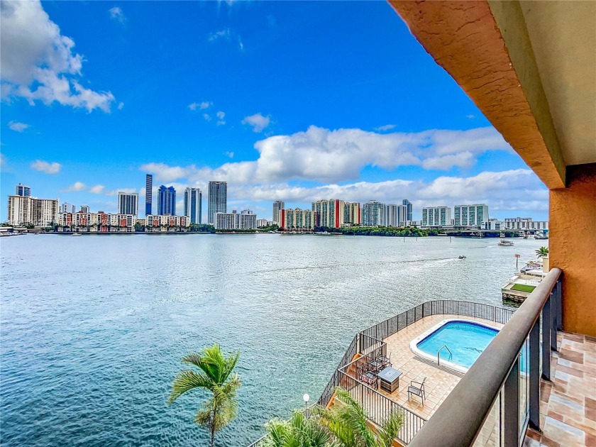 Experience luxurious waterfront living with stunning boat views - Beach Condo for sale in North Miami Beach, Florida on Beachhouse.com