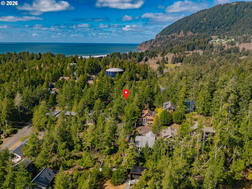Elevated lot located in a quiet neighborhood walkable to - Beach Lot for sale in Manzanita, Oregon on Beachhouse.com