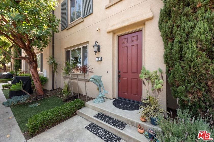 Home sweet home. Well appointed, upgraded finishes create an - Beach Condo for sale in El Segundo, California on Beachhouse.com