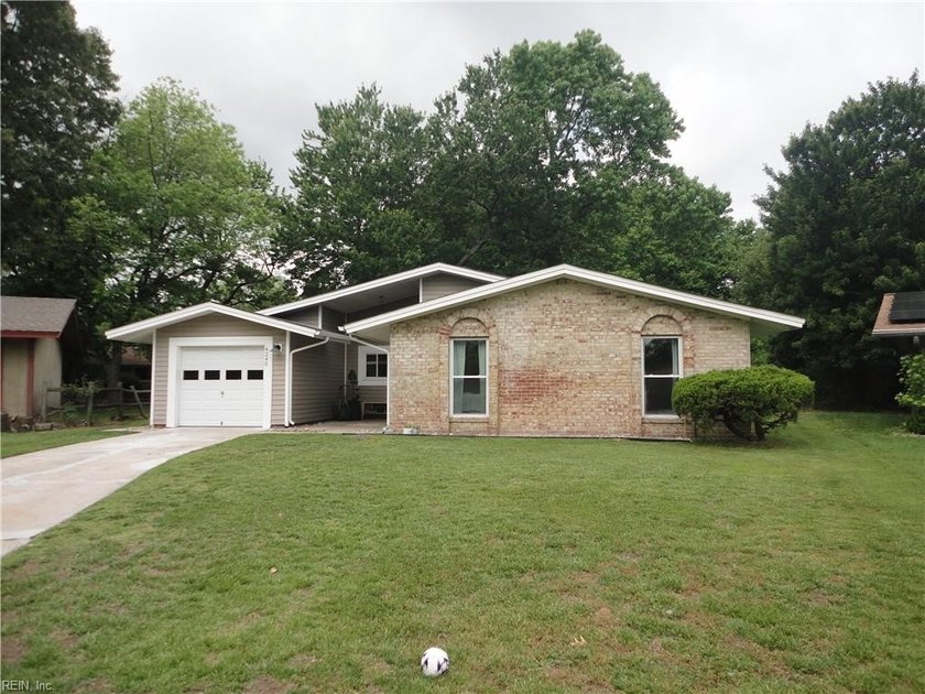 One of the nicer homes you will ever find in this price range - Beach Home for sale in Virginia Beach, Virginia on Beachhouse.com