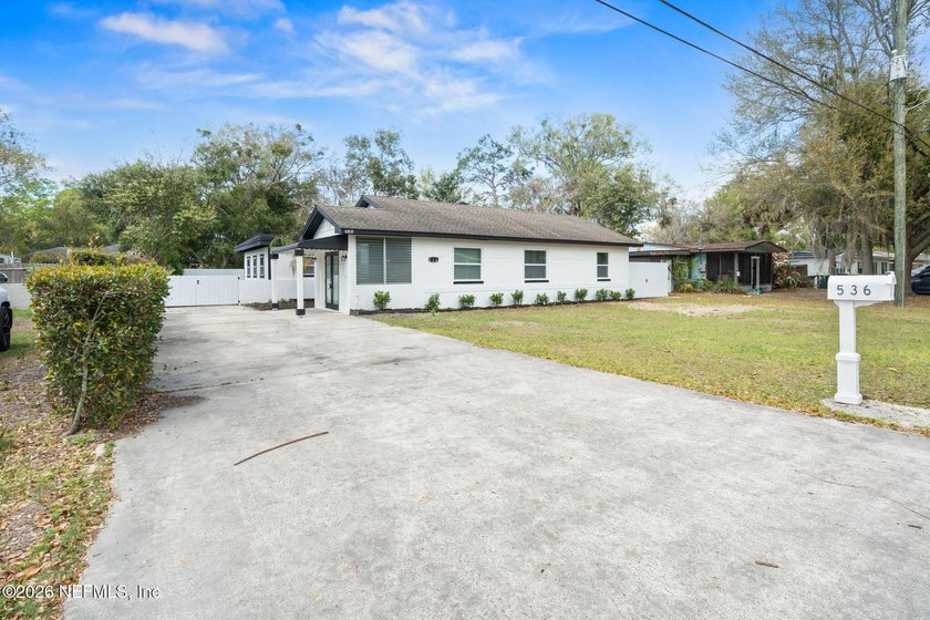 Welcome to 536 Sapelo, a beautifully updated 5-bedroom, 2-bath - Beach Home for sale in Jacksonville, Florida on Beachhouse.com