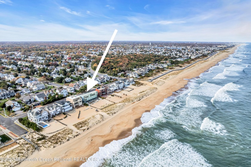 If you are looking for more than a 50' lot on the oceanfront in - Beach Home for sale in Sea Girt, New Jersey on Beachhouse.com