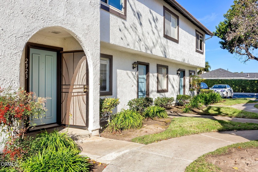 Welcome to 2923 Kelp Lane, located in the desirable Mandalay - Beach Condo for sale in Oxnard, California on Beachhouse.com