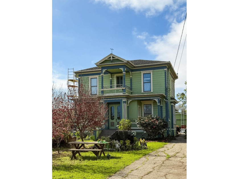 A rare piece of Santa Cruz history, 233 Van Ness Ave is an 1883 - Beach Home for sale in Santa Cruz, California on Beachhouse.com