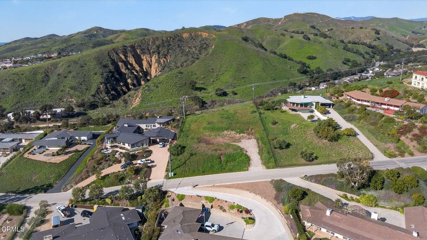 An exceptional opportunity to create your dream home in a truly - Beach Lot for sale in Ventura, California on Beachhouse.com