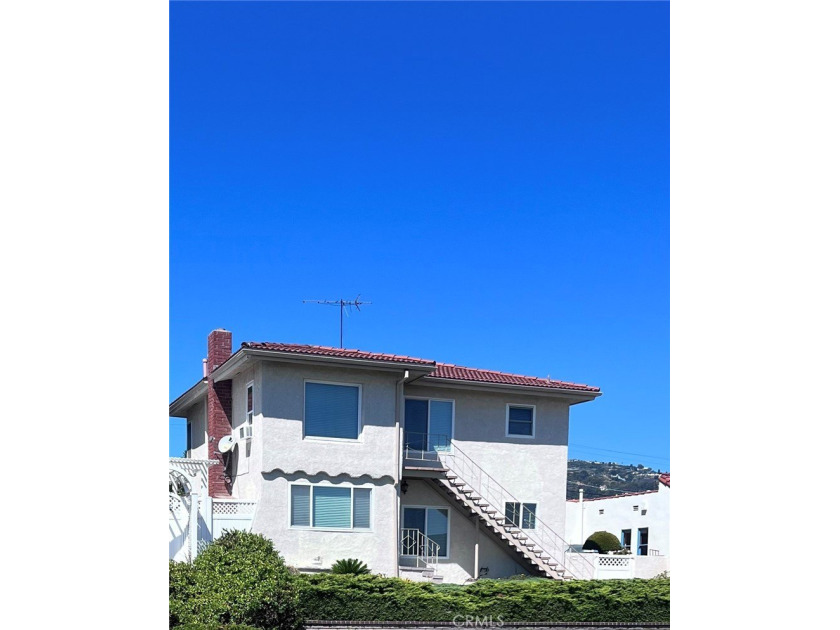 LOCATED IN THE SOUGHT AFTER, HEART OF VISTA DEL ORO, A PRISTINE - Beach Townhome/Townhouse for sale in San Pedro, California on Beachhouse.com