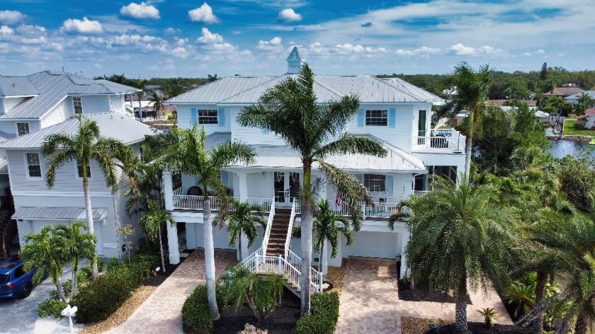 Waterfront! Stunning Key West style home in sought after Shakett - Beach Home for sale in Nokomis, Florida on Beachhouse.com