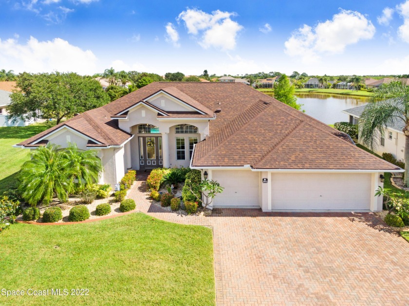 Come look at this beautiful home in the highly desirable gated - Beach Home for sale in Rockledge, Florida on Beachhouse.com