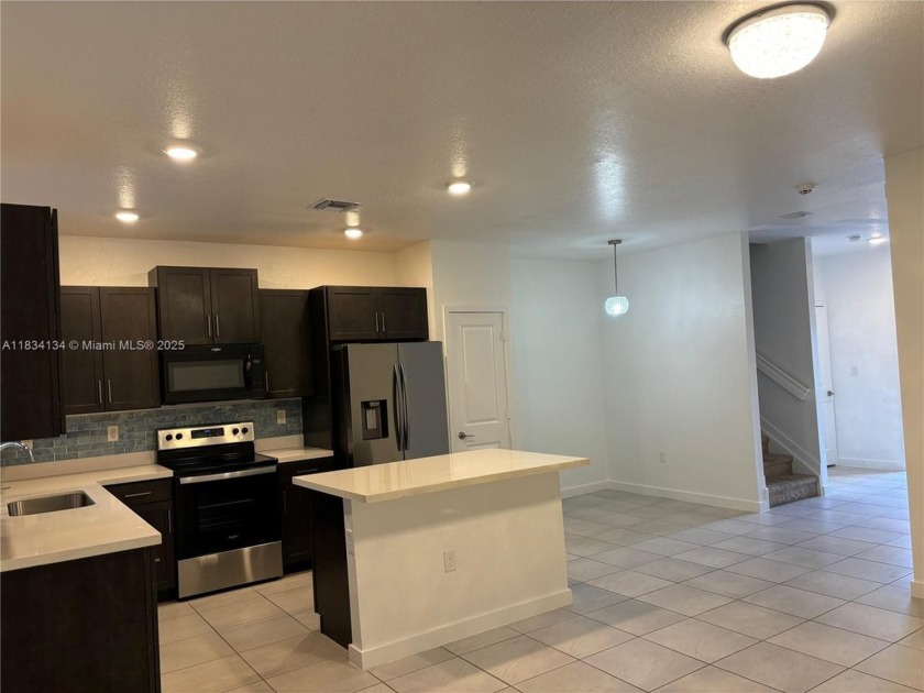 Priced to Sell! Rarely available 4 bed, 3 bath waterfront - Beach Townhome/Townhouse for sale in Homestead, Florida on Beachhouse.com