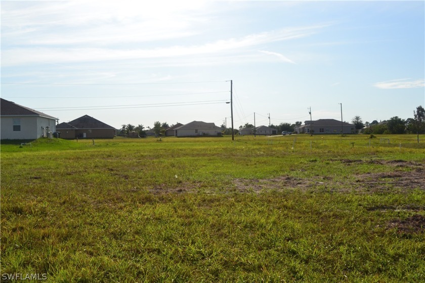 Western Exposure Building Site! Close To Golf, Schools, Boating - Beach Lot for sale in Cape Coral, Florida on Beachhouse.com