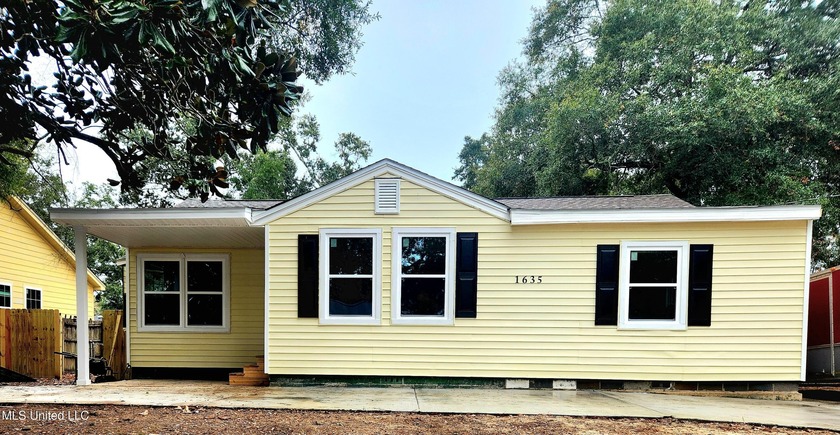 Beautifully Remodeled Home Near Keesler AFB & the Gulf Welcome - Beach Home for sale in Biloxi, Mississippi on Beachhouse.com