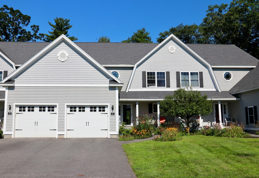 Walk to downtown Kennebunk from this spacious condominium - Beach Townhome/Townhouse for sale in Kennebunk, Maine on Beachhouse.com