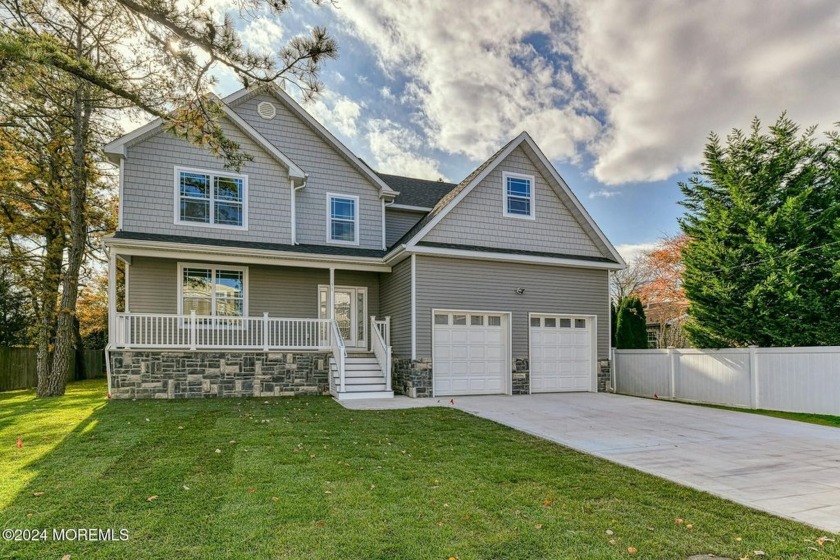 Magnificent 4 bedroom, 3 bathroom Custom Colonial, 3 finished - Beach Home for sale in Brick, New Jersey on Beachhouse.com