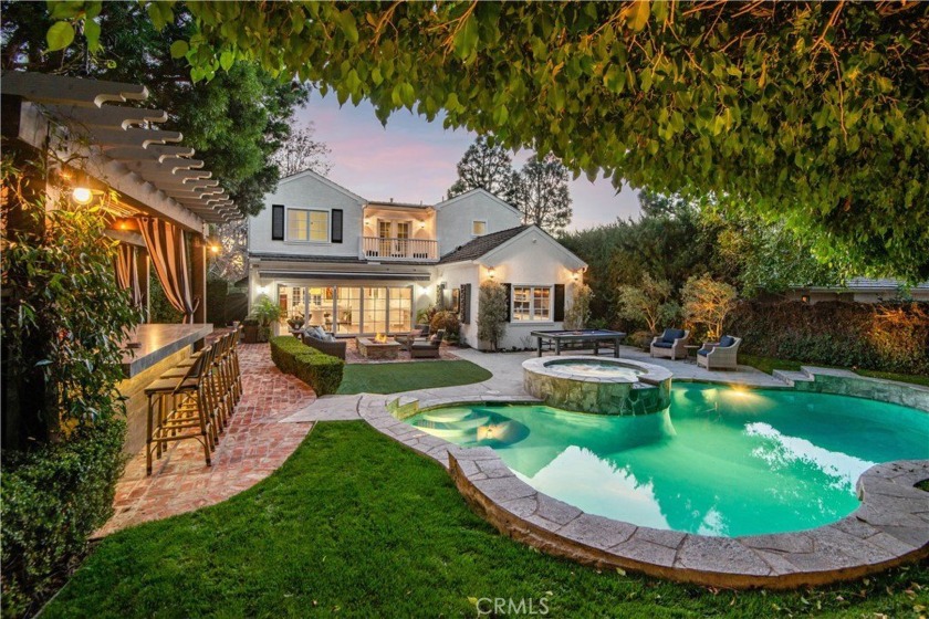 Incredible Coastal Cape Cod in the heart of lower Lunada Bay - Beach Home for sale in Palos Verdes Estates, California on Beachhouse.com